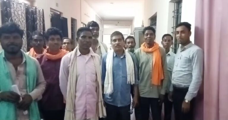 राजिम : पीएम आवास योजना में बड़ा घोटाला, रोजगार सहायिका पर लाखों रुपये गबन का आरोप 2 lafandi 1 768x404 1